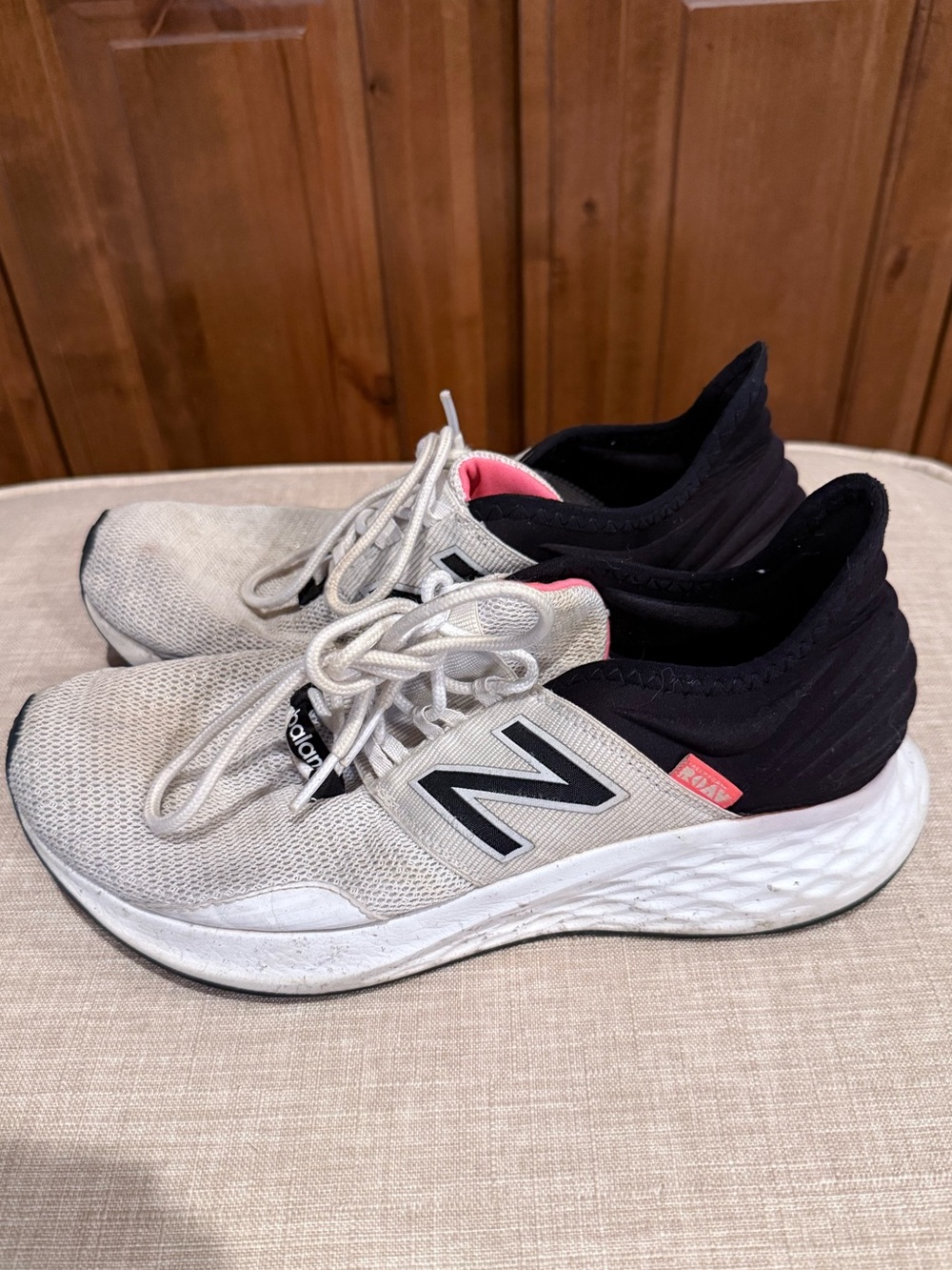 New Balance tennis shoes
